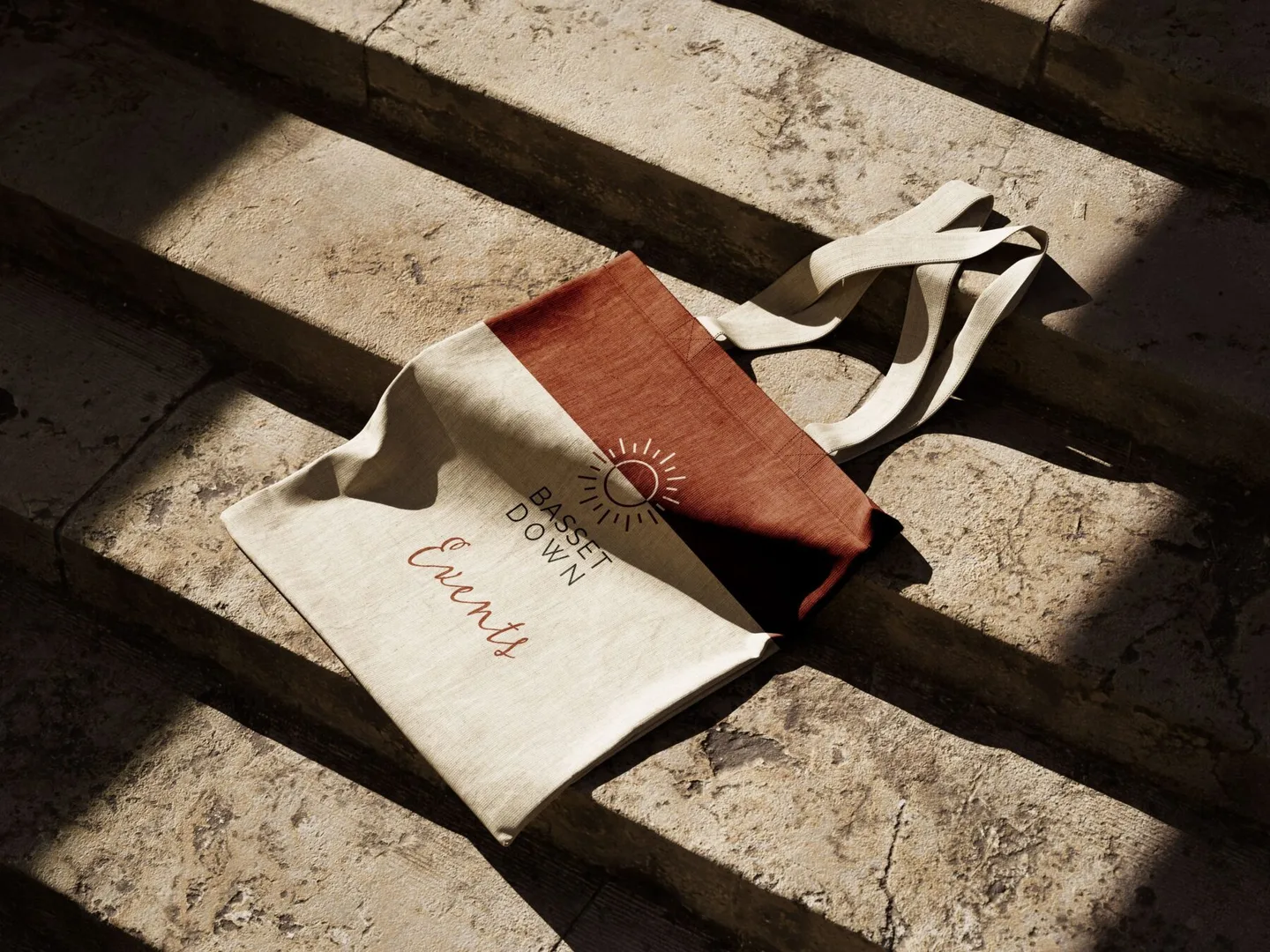 Basset Down tote bag